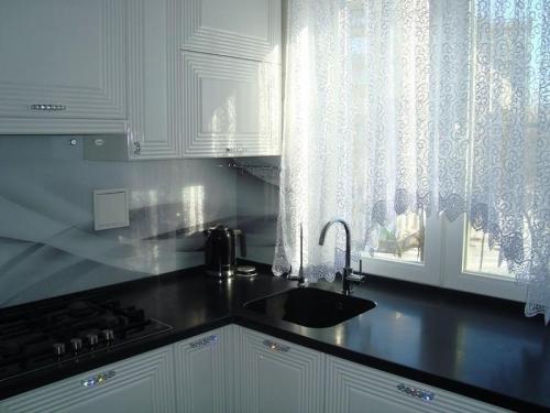 Шторы для маленькой кухни. Какие варианты штор подойдут лучше всего