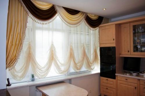 Какие шторы на кухню. С чего начать подбор штор