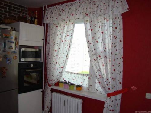 Лучшие шторы на кухню 2022. Виды современных штор на кухню 27 Лучшие шторы на кухню 2022. Виды современных штор на кухню 27