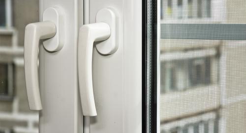 Как выбрать фурнитуру для окна. Большие пластиковые окна – мечта многих 11
