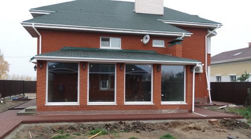 Чем застеклить веранду. Теплое и холодное остекление