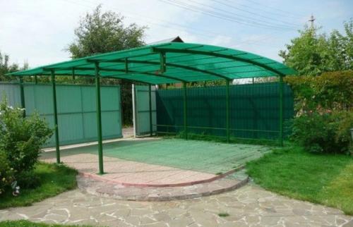 Как застеклить веранду поликарбонатом своими руками. Остекление веранды поликарбонатом. Какой выбрать: сотовый или монолитный? 07