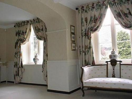 Шторы в британском стиле. Основные особенности английских штор 06