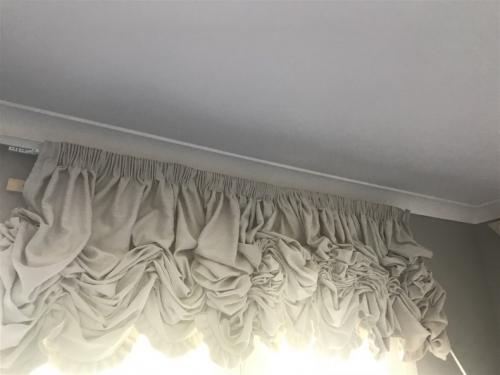 Французские шторы: отличительные черты конструкции штор. Виды, особенности, выбор материалов, какие карнизы нужны, 175 фото