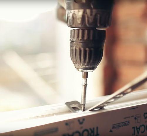 Как установить пластиковые окна. Виды крепления окна к проёму