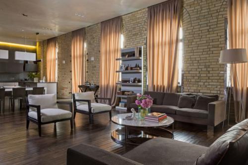 Шторы в стиле лофт: одно из лучших решений для современного интерьера + 81 фото