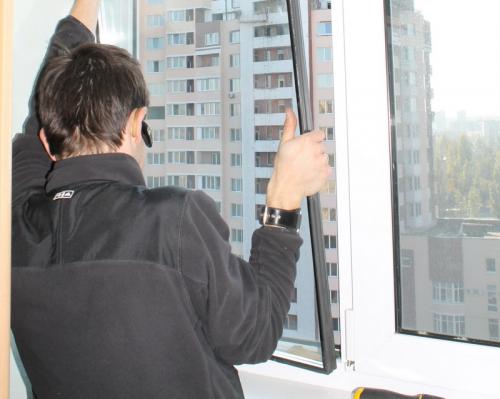 Как распакетить пластиковое окно своими руками. Как снять стеклопакет с пластикового окна: рекомендации и пошаговая инструкция