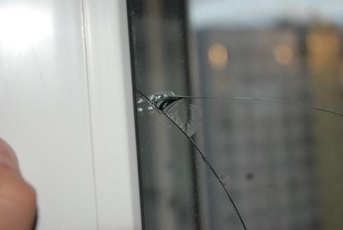 Как снять и поставить стеклопакет. Причины необходимости демонтажа стеклопакета