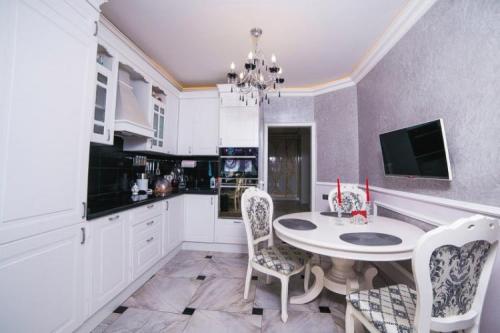 Современные обои для кухни. Виды обоев