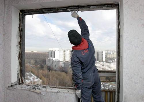 Установка деревянных стеклопакетов. Варианты монтажа окон