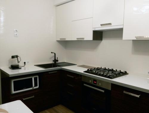 Угловая мойка на кухню размеры. Выбираем угловую тумбу под мойку для кухни