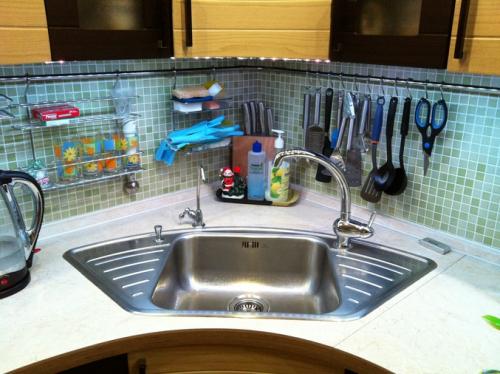 Угловая мойка на кухню размеры. Выбираем угловую тумбу под мойку для кухни