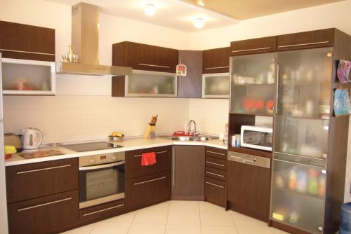 Мойка под угловую кухню. Выбор мойки 07