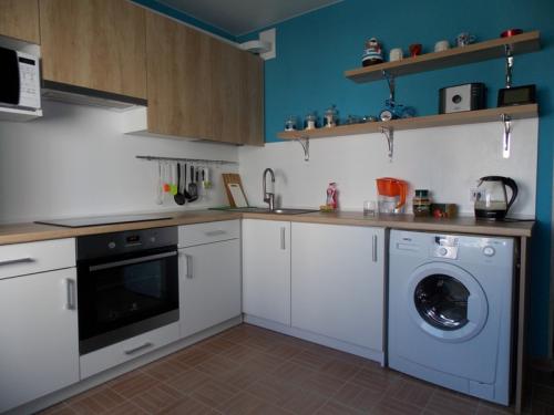 Угловая мойка на кухню размеры. Выбираем угловую тумбу под мойку для кухни