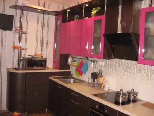 Маленькая кухня с вентиляционным коробом. Дизайн кухни с вентиляционным коробом — конструкция и формы