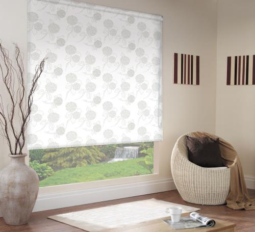 Дизайн окна с рулонными шторами. Рулонные шторы на окна: решение для любого интерьера с преимуществами