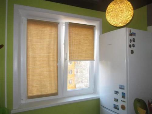 Рулонные шторы и тюль на кухне. Рулонные шторы на кухню: все, что нужно знать перед покупкой