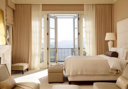 Дизайн штор для спальни. Красивые шторы в спальню: реальные фото-примеры и новинки 2021 года. Советы, как выбрать размер, цвет, стиль и материал 12