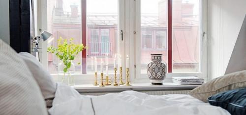 Установка подоконника в деревянном доме 12 Установка подоконника в деревянном доме 12