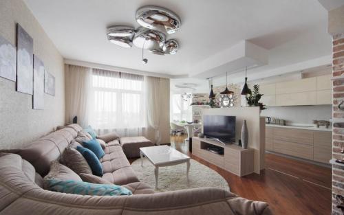 Современные стили штор в гостиных. Прямые шторы и тюль 07