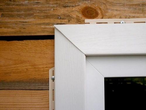 Простые деревянные наличники на окна. Наличники на окна в деревянном доме — от простых красивых до сложных резных