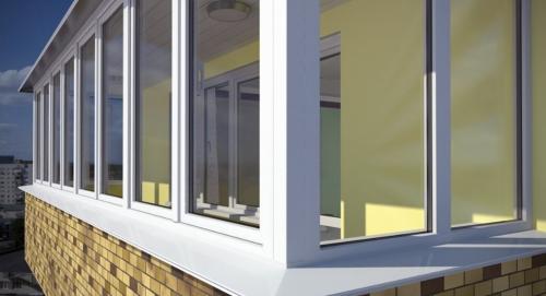 Какие окна лучше ставить на балкон раздвижные или распашные. Остекление лоджии, какой профиль предпочтительнее?