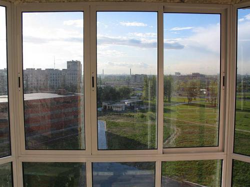 Раздвижные окна на балкон. Алюминиевые окна на балкон раздвижные