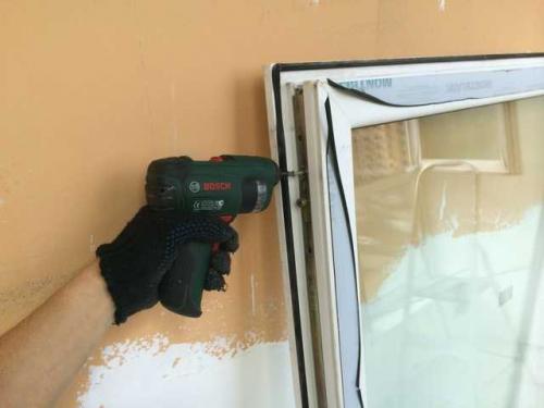 Ремонт поворотно-откидного механизма двери. Переделка поворотной створки в поворотно-откидную