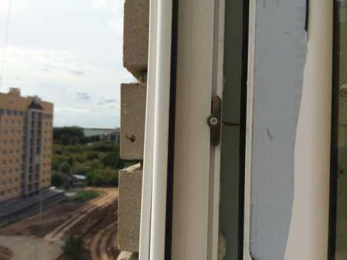 Ремонт поворотно-откидного механизма двери. Переделка поворотной створки в поворотно-откидную