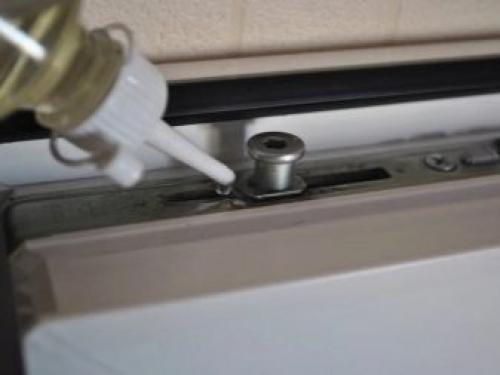 Ремонт окна +4 этап замена фурнитуры демонтаж.. На пластиковых оконных конструкциях 10