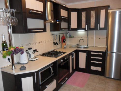 Угловая кухня дизайн. Дизайн угловой кухни: 70+ фото реальных интерьеров