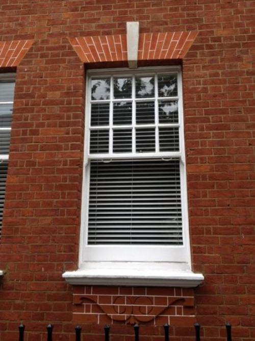 Преимущества и недостатки английских и американских окон