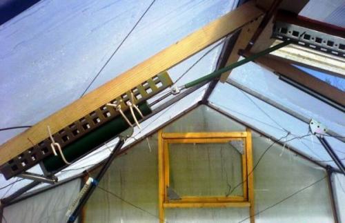 Как установить термопривод на форточку в теплице. Термопривод для теплицы своими руками + рейтинг покупных моделей