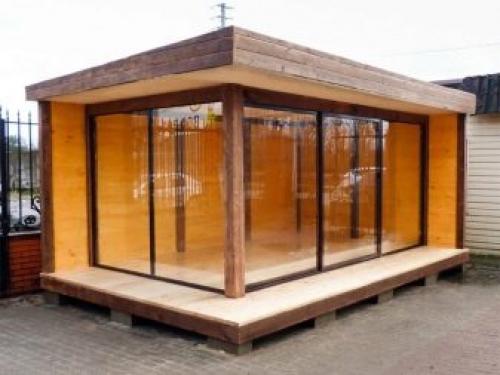 Раздвижные окна для дома или беседки. Окна из поликарбоната: дешево и практично 11 Раздвижные окна для дома или беседки. Окна из поликарбоната: дешево и практично 11