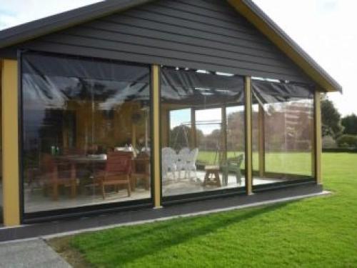 Раздвижные окна для дома или беседки. Окна из поликарбоната: дешево и практично 15 Раздвижные окна для дома или беседки. Окна из поликарбоната: дешево и практично 15