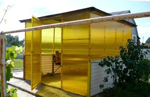 Раздвижные окна в беседку своими руками. Виды поликарбоната