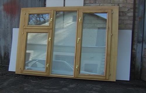Деревянное окно с форточкой. Деревянные стеклопакеты с форточкой. Преимущества и недостатки конструкции