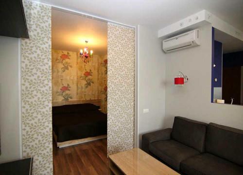 Японские панели-шторы в интерьере квартиры. Японские шторы для кухни: практичность и хороший вкус (18 фото) 30 Японские панели-шторы в интерьере квартиры. Японские шторы для кухни: практичность и хороший вкус (18 фото) 30