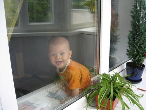 Как открыть глухое пластиковое окно. Как открыть пластиковое окно снаружи