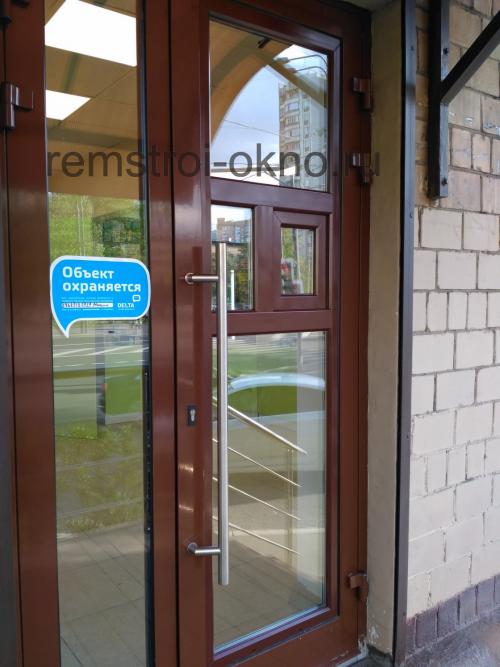 Врезка форточки в стеклопакет в Москве. Форточки для ночной торговли +7(495) 799-18-47 03