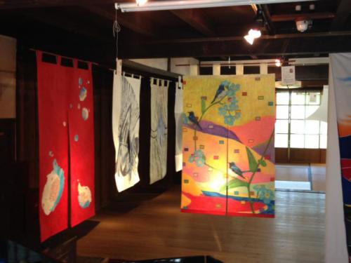 Японские шторы и Карнизы в интерьере. Выбор текстиля для экранированных штор