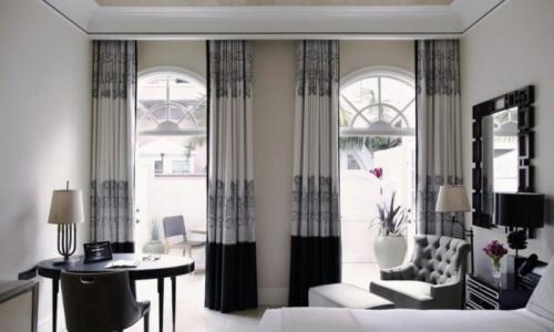 Комбинированные шторы из 2х цветов для гостиной. Секреты удачных сочетаний