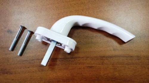 Ремонт и замена ручки в пластиковых окнах своими руками. Почему поломалась ручка 03 Ремонт и замена ручки в пластиковых окнах своими руками. Почему поломалась ручка 03