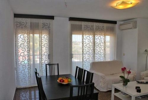 Как выбрать тюль для гостиной в японском стиле. Японские шторы в интерьере гостиной 10 Как выбрать тюль для гостиной в японском стиле. Японские шторы в интерьере гостиной 10