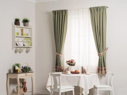 Тюль до подоконника в спальню. Короткие шторы до подоконника, в спальню, детскую комнату, гостиную для деревенского дома